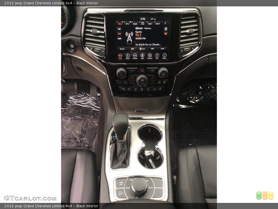 Black Interior Controls for the 2019 Jeep Grand Cherokee Limited 4x4 #129625172