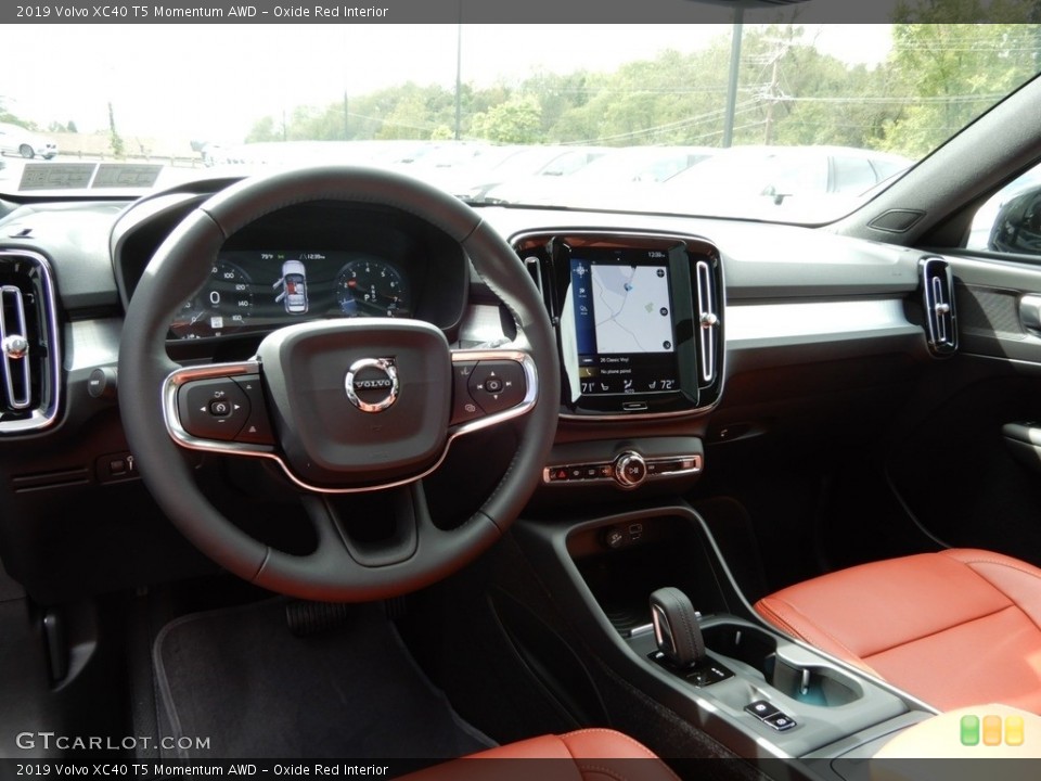 Oxide Red Interior Photo for the 2019 Volvo XC40 T5 Momentum AWD #129633875