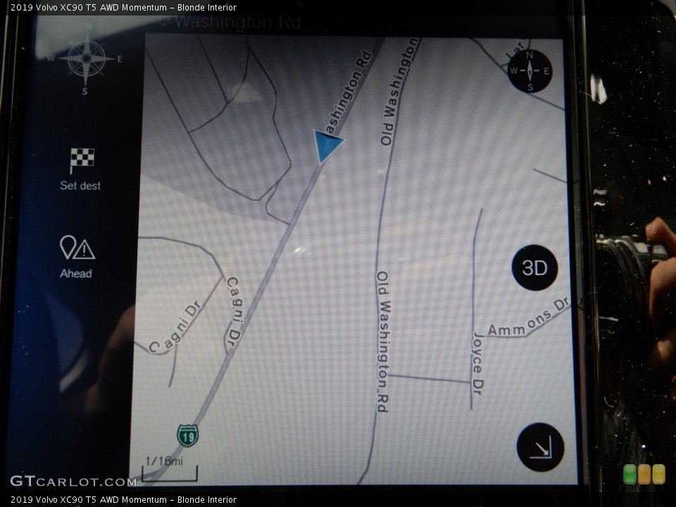 Blonde Interior Navigation for the 2019 Volvo XC90 T5 AWD Momentum #129634310