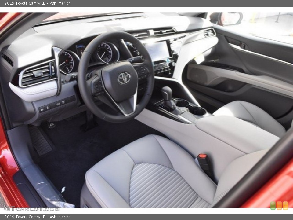 Ash Interior Photo for the 2019 Toyota Camry LE #129653881