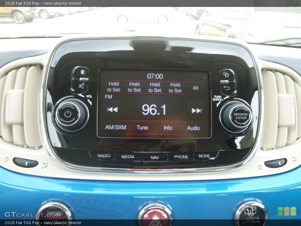 Ivory (Avorio) Interior Controls for the 2018 Fiat 500 Pop #129690200