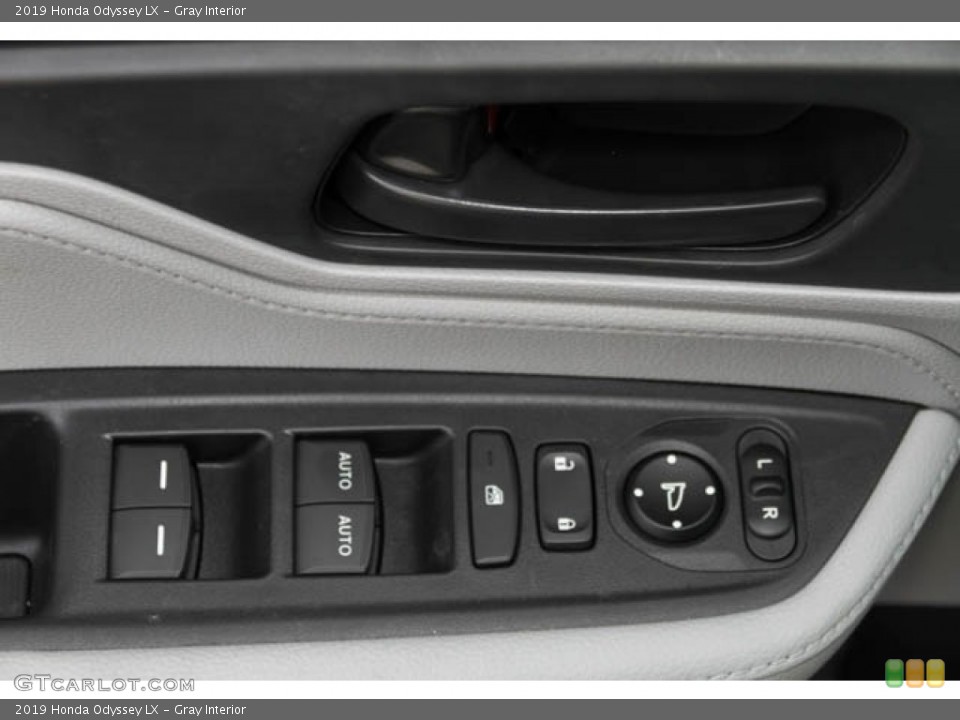 Gray Interior Controls for the 2019 Honda Odyssey LX #129730900