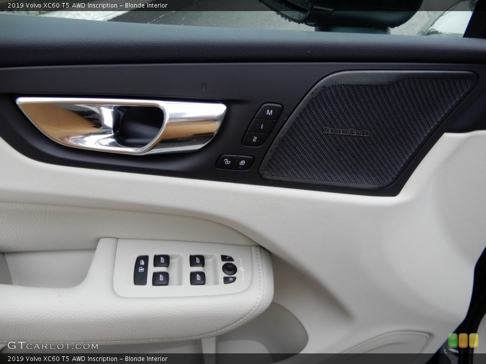 Blonde Interior Door Panel for the 2019 Volvo XC60 T5 AWD Inscription #129746971
