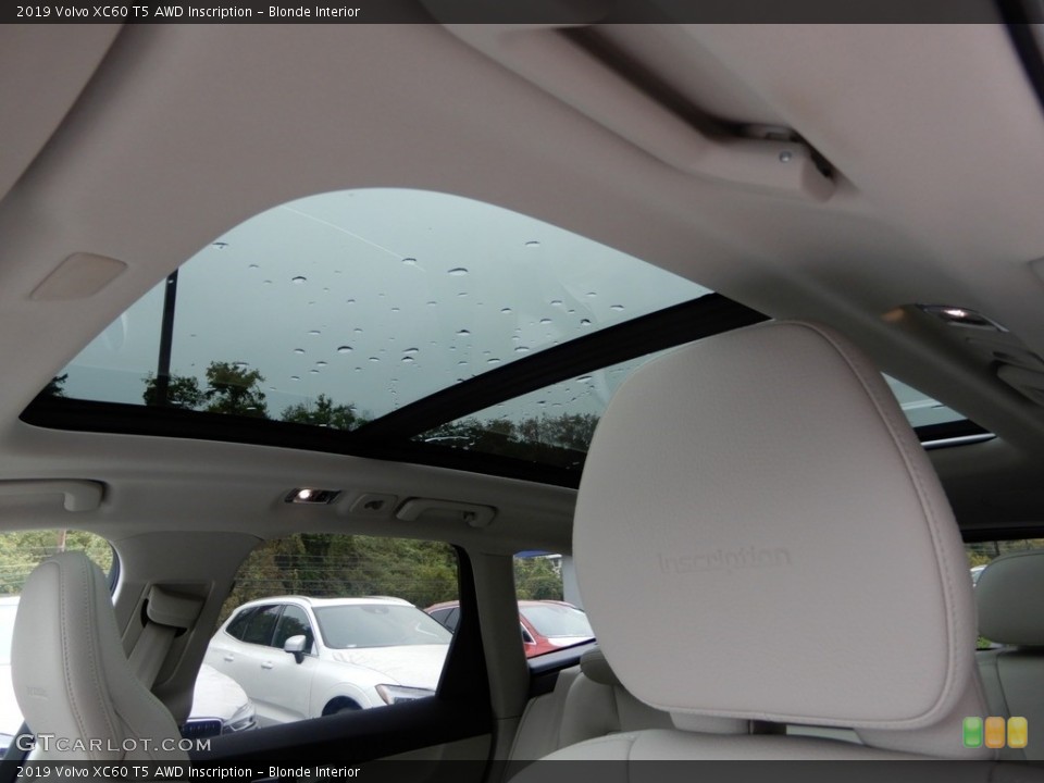 Blonde Interior Sunroof for the 2019 Volvo XC60 T5 AWD Inscription #129746977