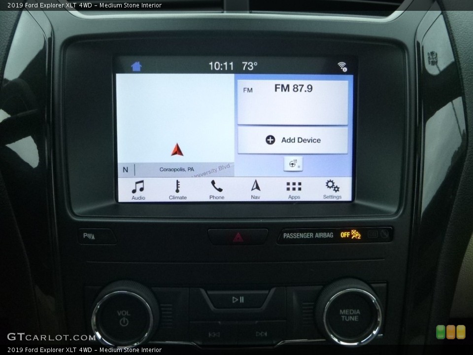 Medium Stone Interior Navigation for the 2019 Ford Explorer XLT 4WD #129754346