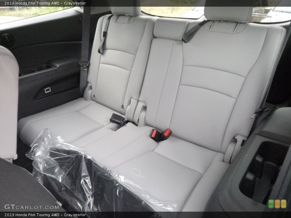 Gray Interior Rear Seat for the 2019 Honda Pilot Touring AWD #129758282