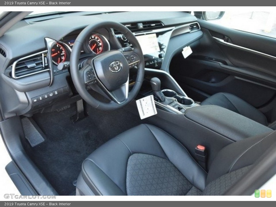 Black Interior Photo for the 2019 Toyota Camry XSE #129763388