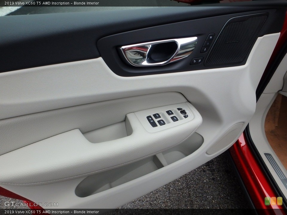 Blonde Interior Door Panel for the 2019 Volvo XC60 T5 AWD Inscription #129770919