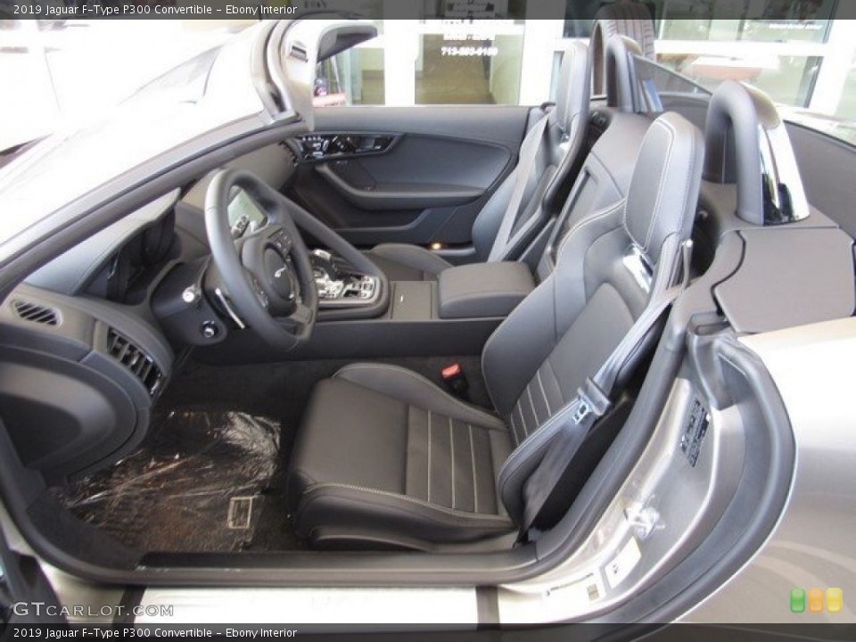 Ebony Interior Photo for the 2019 Jaguar F-Type P300 Convertible #129793543