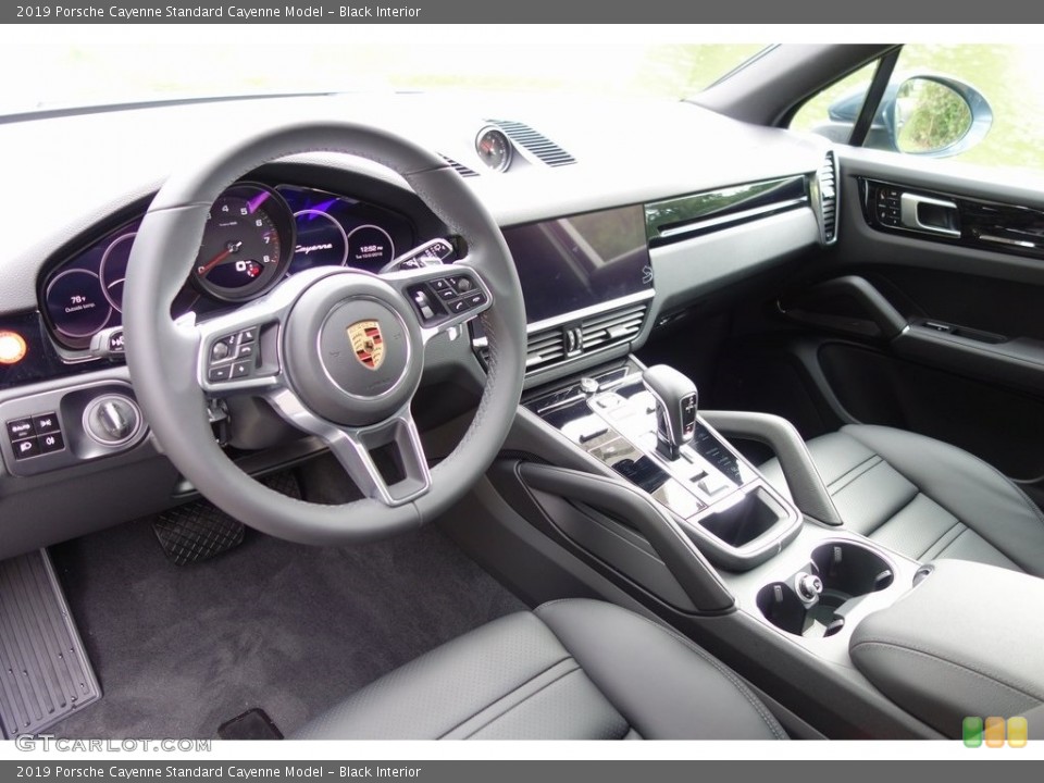 Black Interior Photo for the 2019 Porsche Cayenne  #129815261