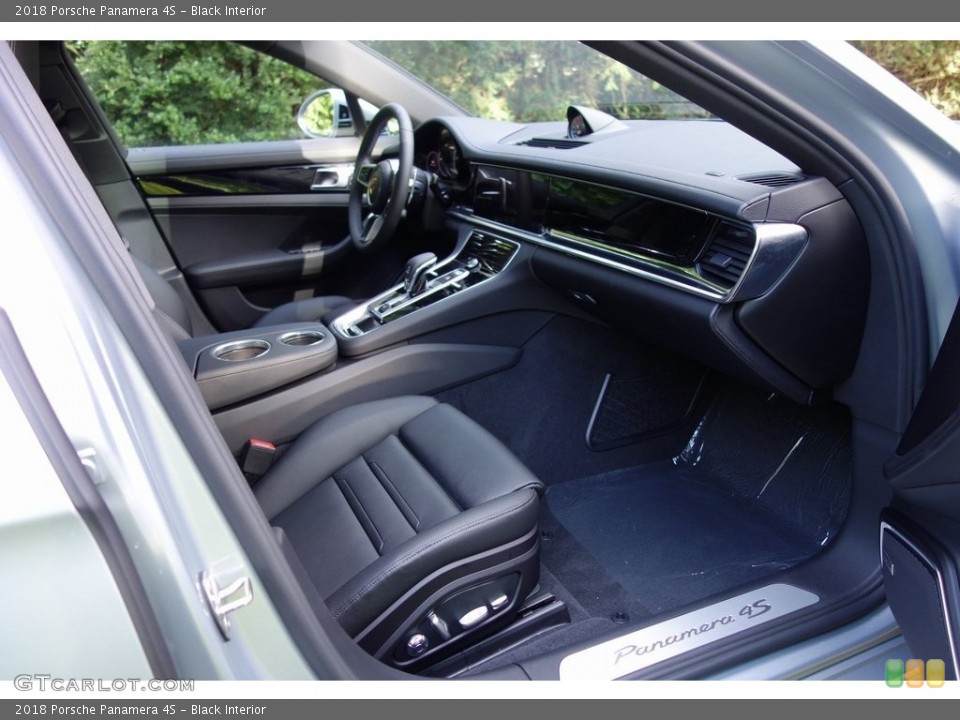 Black Interior Front Seat for the 2018 Porsche Panamera 4S #129815756