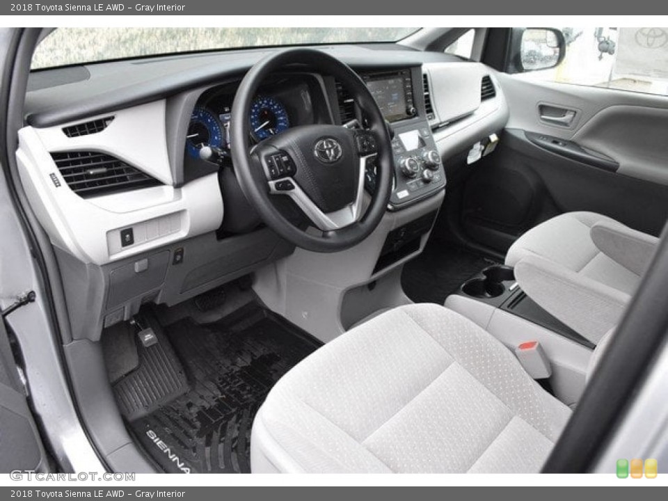 Gray Interior Photo for the 2018 Toyota Sienna LE AWD #129821716