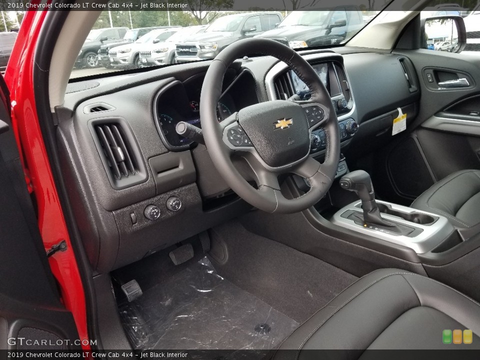 Jet Black Interior Photo for the 2019 Chevrolet Colorado LT Crew Cab 4x4 #129827050