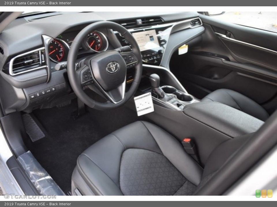 Black Interior Photo for the 2019 Toyota Camry XSE #129850443