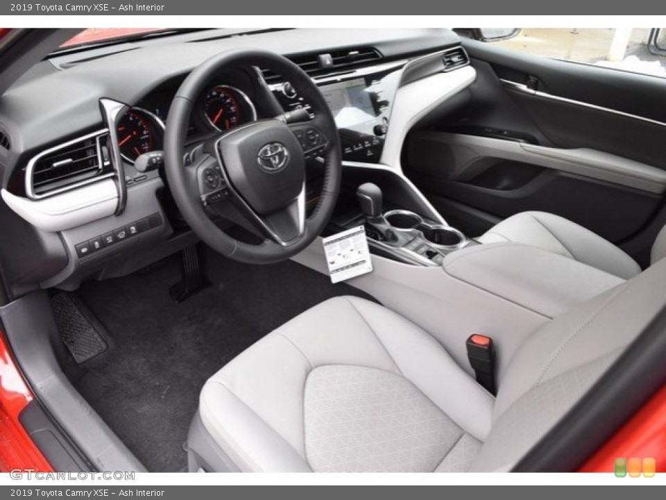 Ash Interior Photo for the 2019 Toyota Camry XSE #129851148