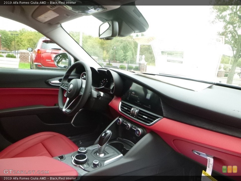 Black/Red Interior Dashboard for the 2019 Alfa Romeo Giulia AWD #129864052