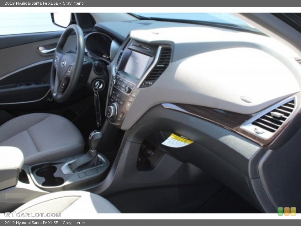 Gray Interior Dashboard for the 2019 Hyundai Santa Fe XL SE #129867709