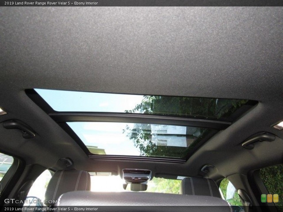 Ebony Interior Sunroof for the 2019 Land Rover Range Rover Velar S #129905172