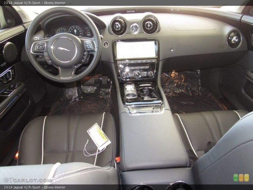 Ebony Interior Dashboard for the 2019 Jaguar XJ R-Sport #129905715