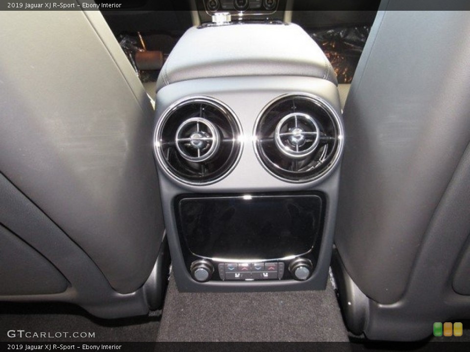 Ebony Interior Controls for the 2019 Jaguar XJ R-Sport #129906003
