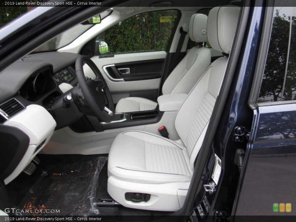 Cirrus Interior Photo for the 2019 Land Rover Discovery Sport HSE #129928156