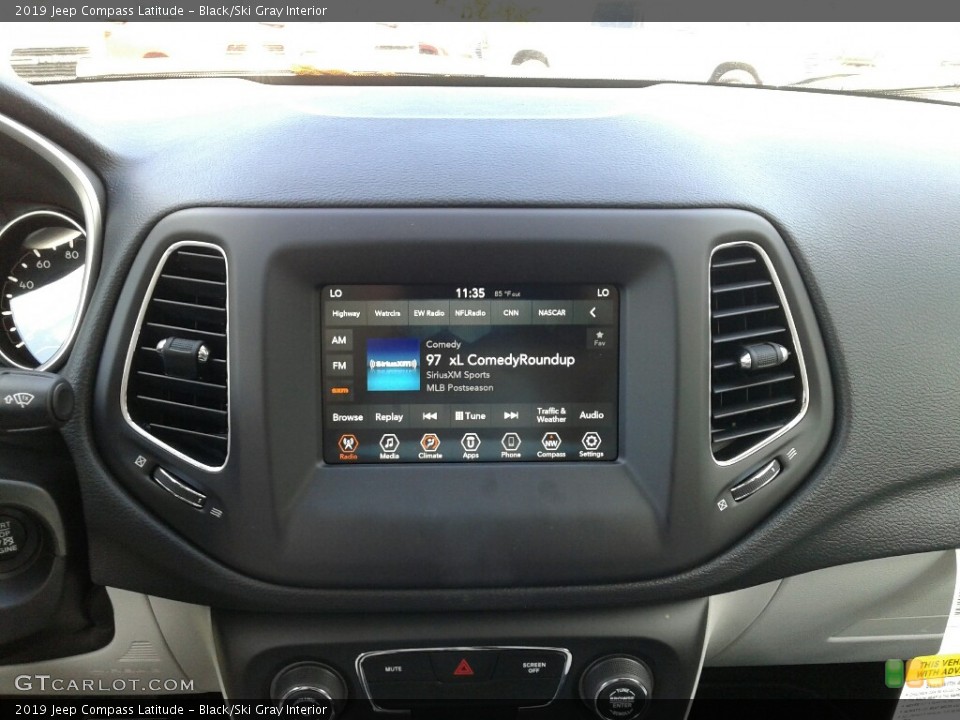 Black/Ski Gray Interior Controls for the 2019 Jeep Compass Latitude #129957943