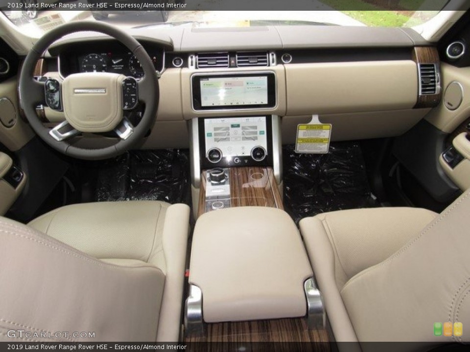 Espresso/Almond Interior Dashboard for the 2019 Land Rover Range Rover HSE #129982303