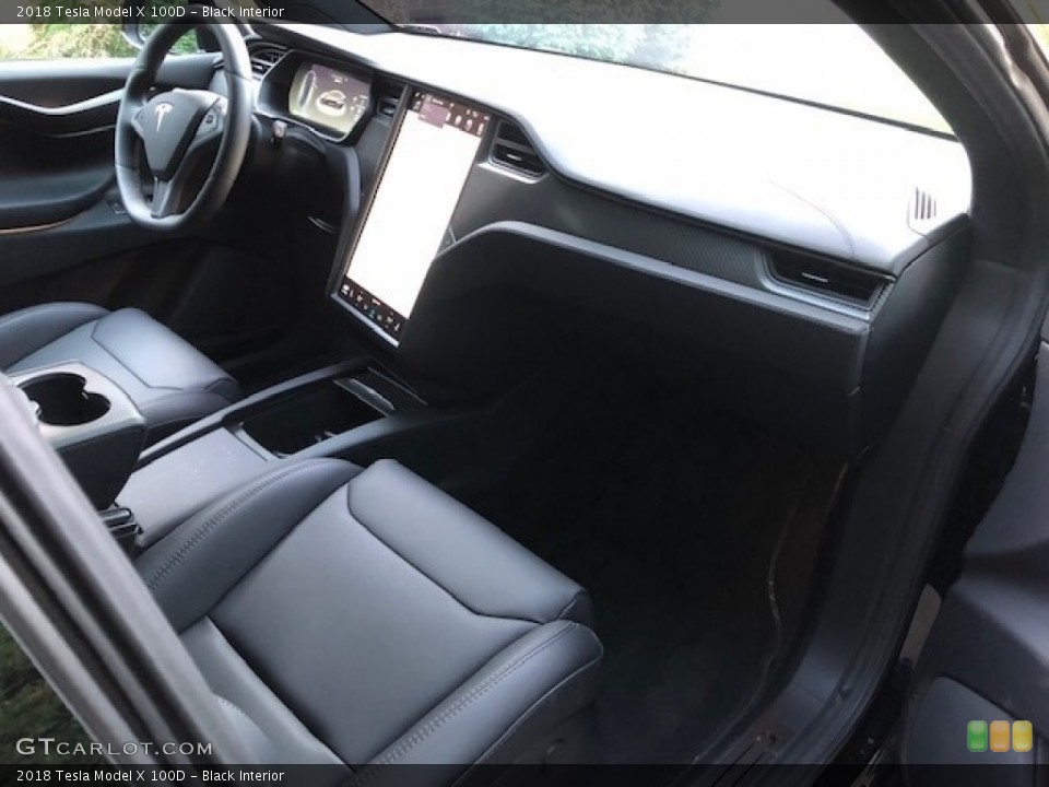 Black Interior Photo for the 2018 Tesla Model X 100D #130007941