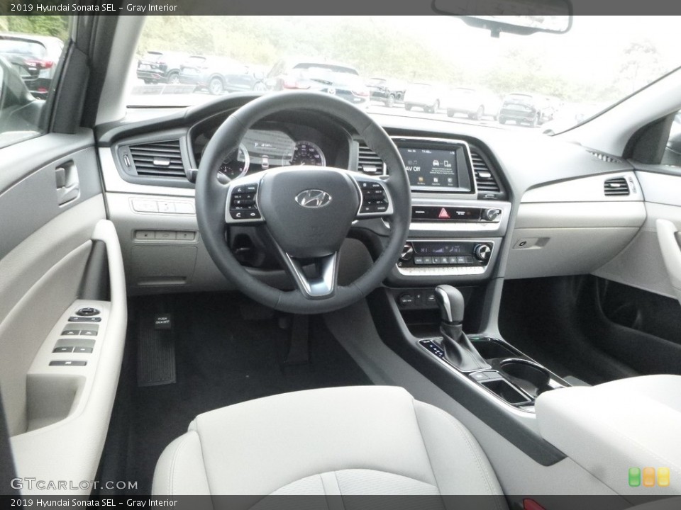 Gray Interior Photo for the 2019 Hyundai Sonata SEL #130020874