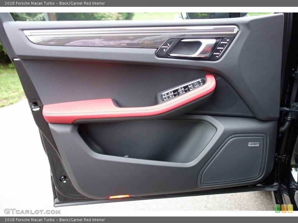 Black/Garnet Red Interior Door Panel for the 2018 Porsche Macan Turbo #130022959
