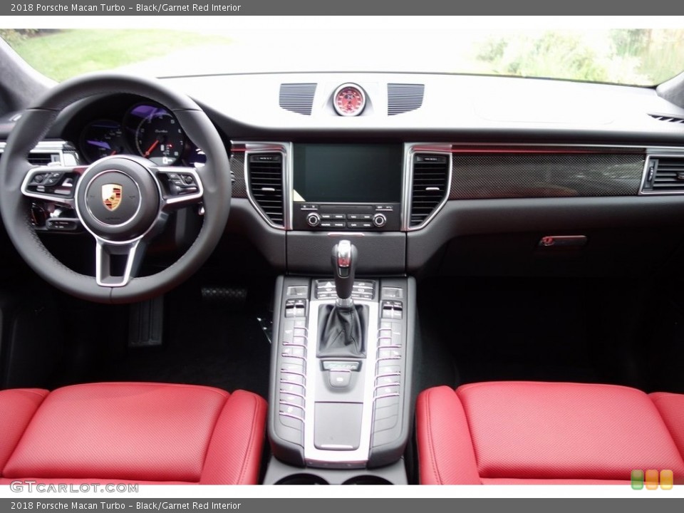 Black/Garnet Red Interior Dashboard for the 2018 Porsche Macan Turbo #130023025