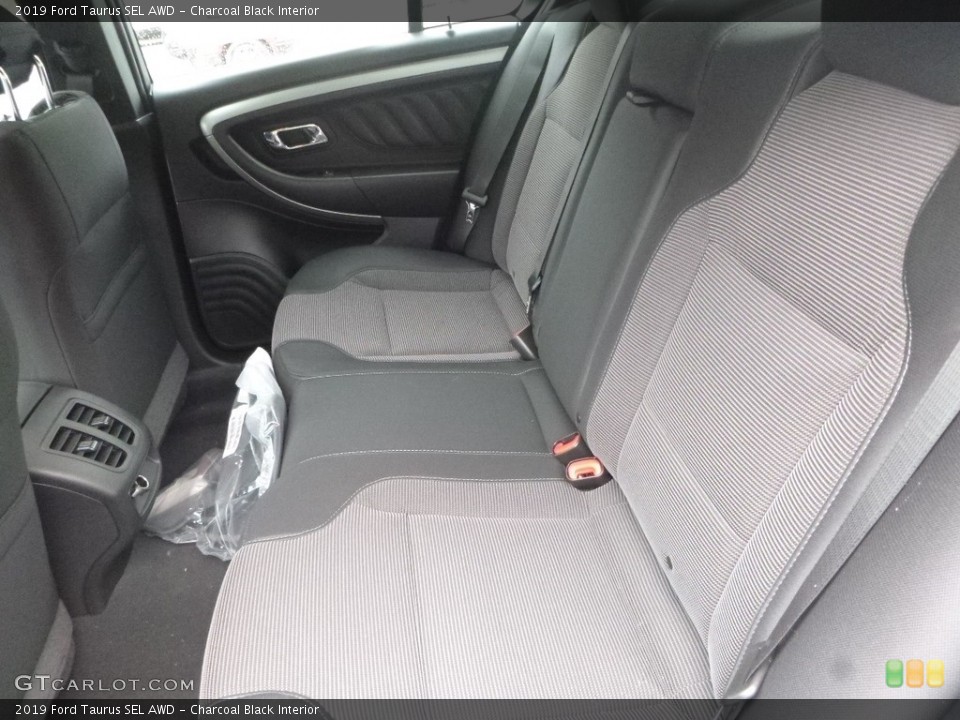 Charcoal Black Interior Rear Seat for the 2019 Ford Taurus SEL AWD #130024039