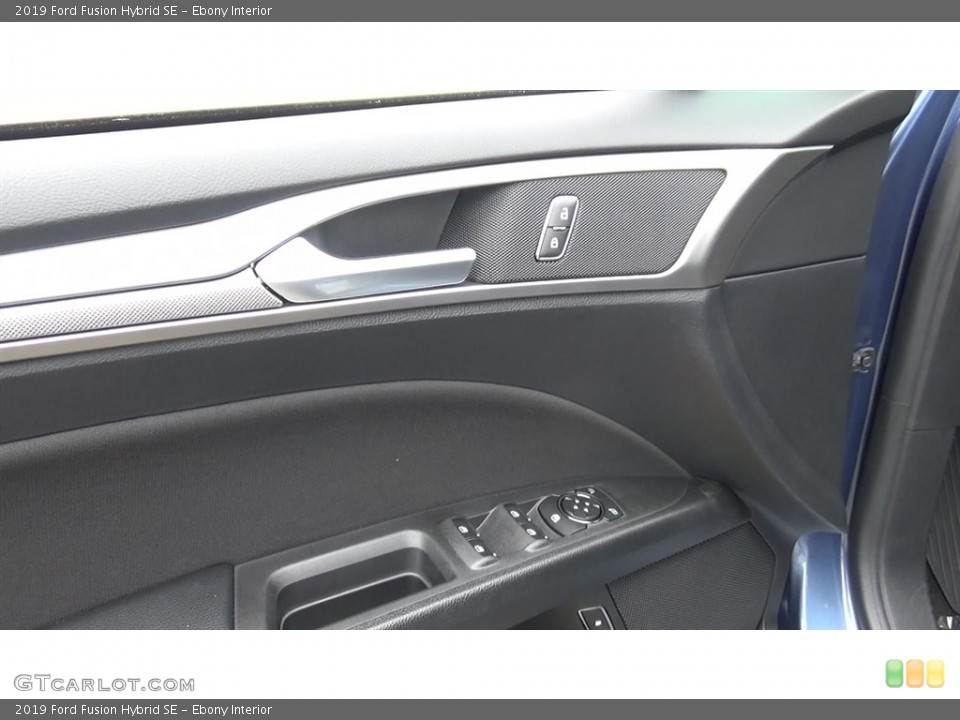 Ebony Interior Controls for the 2019 Ford Fusion Hybrid SE #130025251