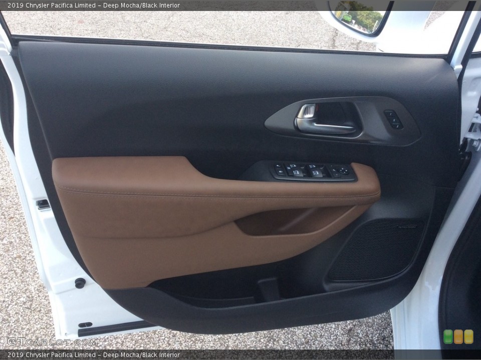Deep Mocha/Black Interior Door Panel for the 2019 Chrysler Pacifica Limited #130056825