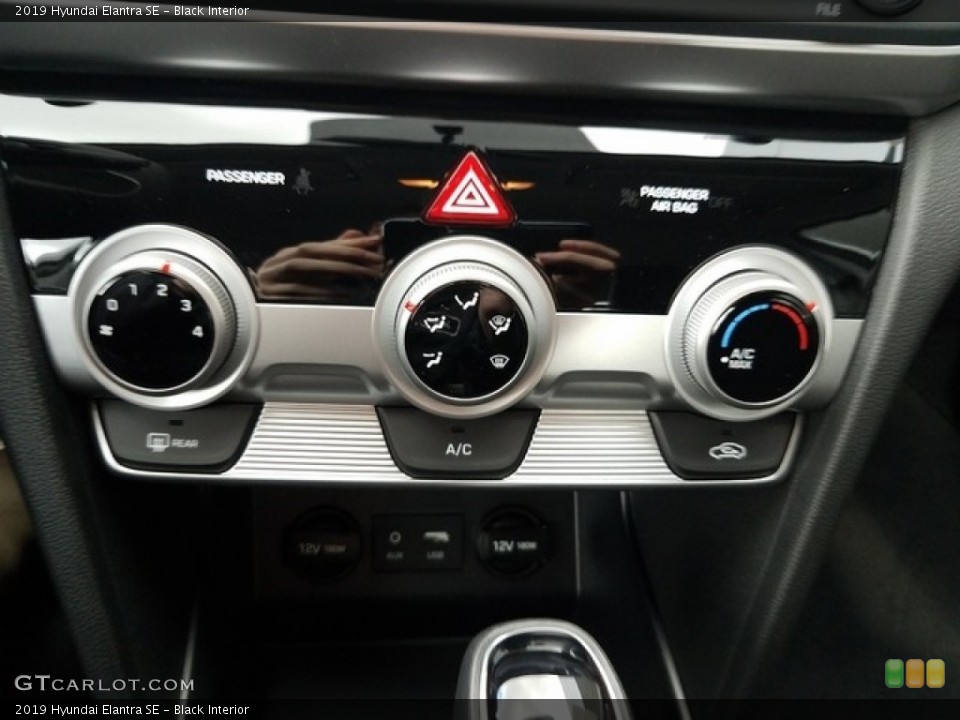 Black Interior Controls for the 2019 Hyundai Elantra SE #130074657