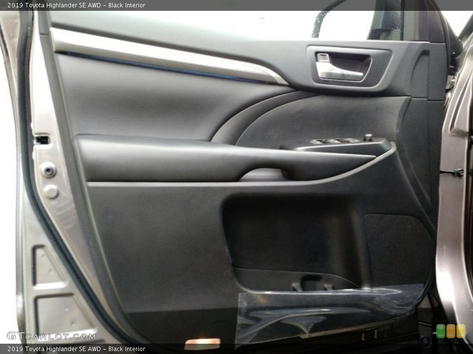 Black Interior Door Panel for the 2019 Toyota Highlander SE AWD #130075203