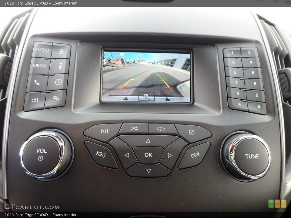 Ebony Interior Controls for the 2019 Ford Edge SE AWD #130075788