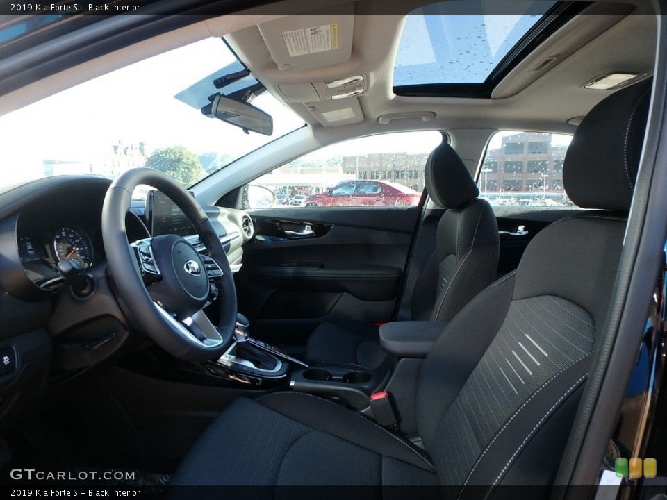 Black Interior Front Seat for the 2019 Kia Forte S #130081971