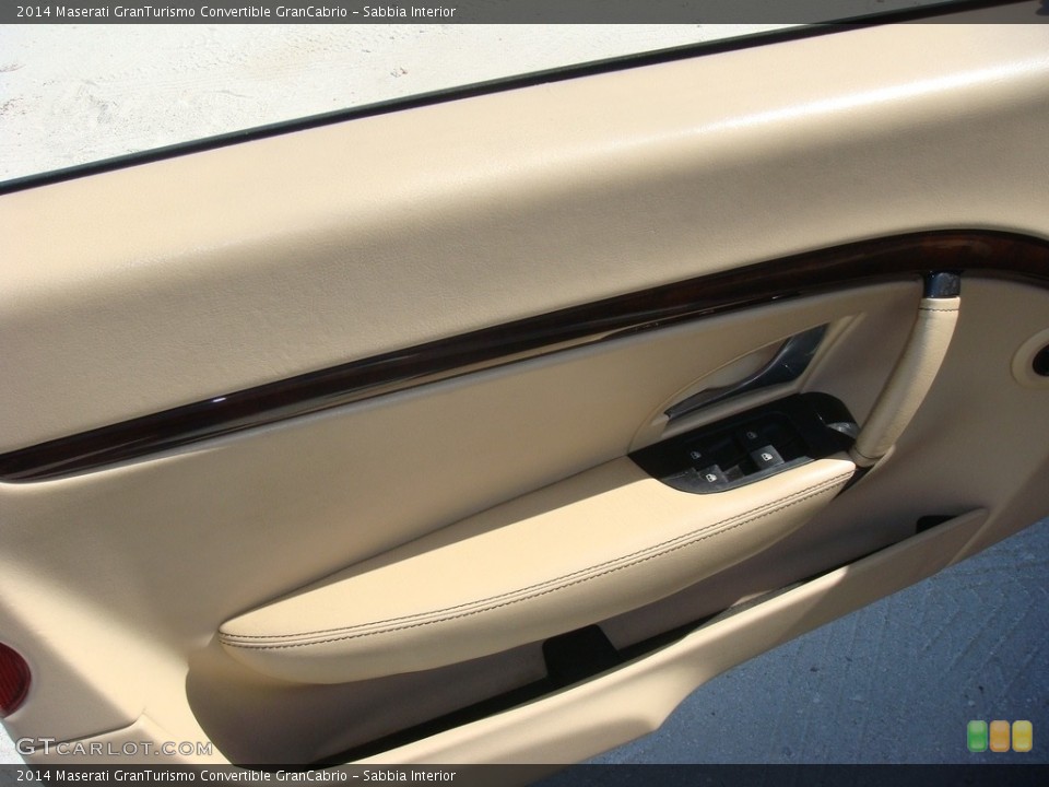 Sabbia Interior Door Panel for the 2014 Maserati GranTurismo Convertible GranCabrio #130088790