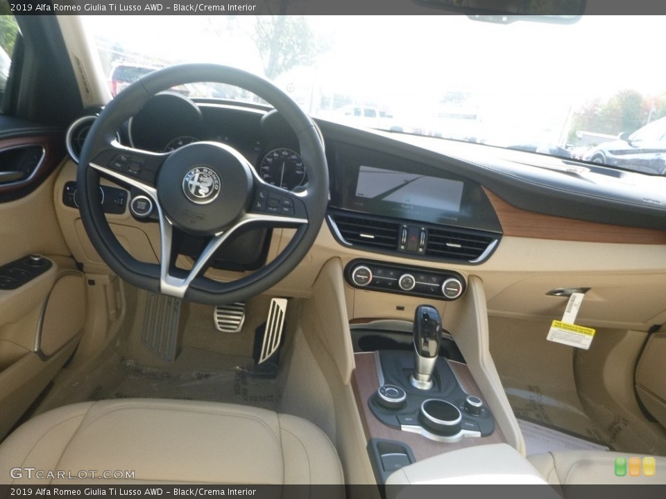 Black/Crema Interior Dashboard for the 2019 Alfa Romeo Giulia Ti Lusso AWD #130106834