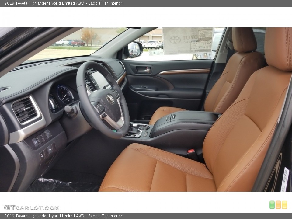 Saddle Tan Interior Photo for the 2019 Toyota Highlander Hybrid Limited AWD #130117031
