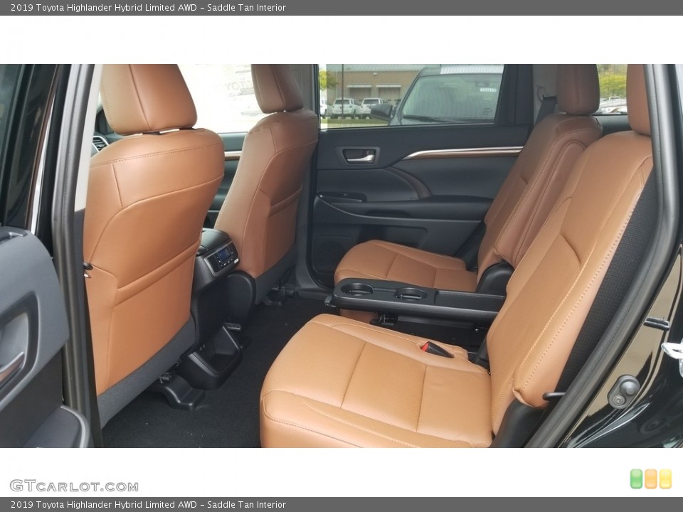 Saddle Tan Interior Rear Seat for the 2019 Toyota Highlander Hybrid Limited AWD #130117046