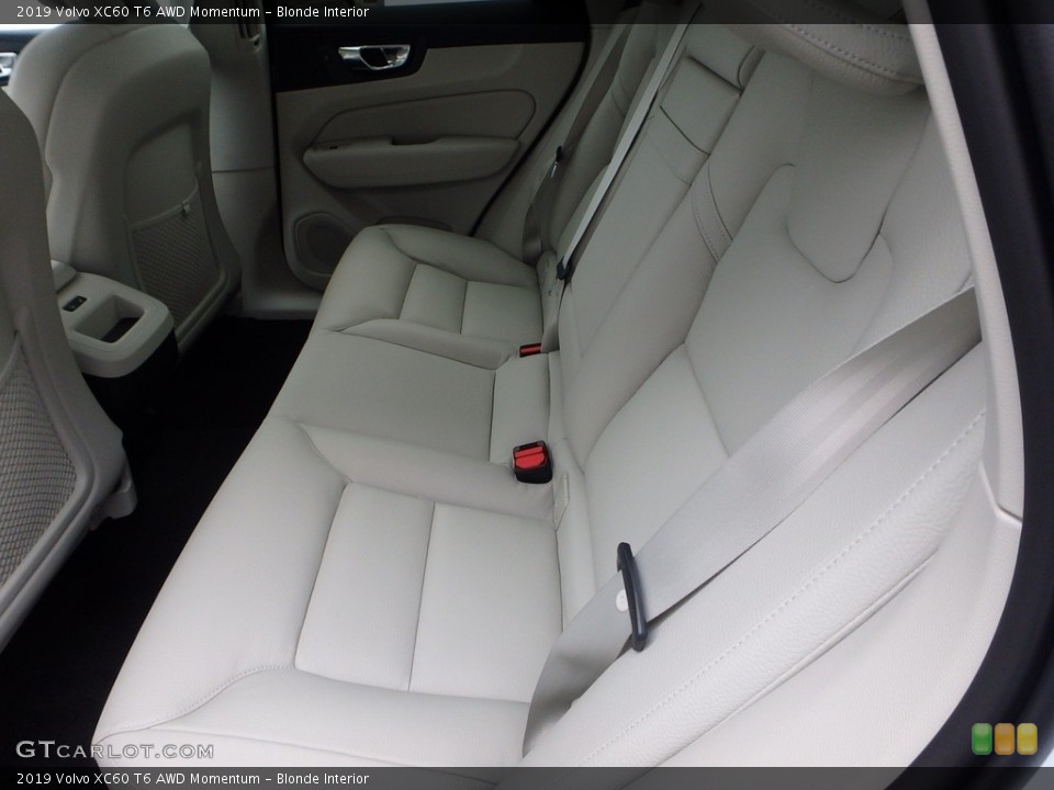 Blonde Interior Rear Seat for the 2019 Volvo XC60 T6 AWD Momentum #130128893