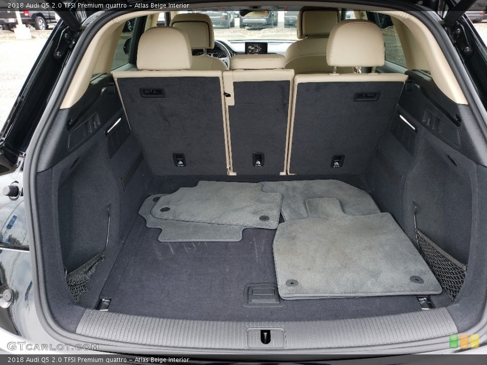 Atlas Beige Interior Trunk for the 2018 Audi Q5 2.0 TFSI Premium quattro #130141946