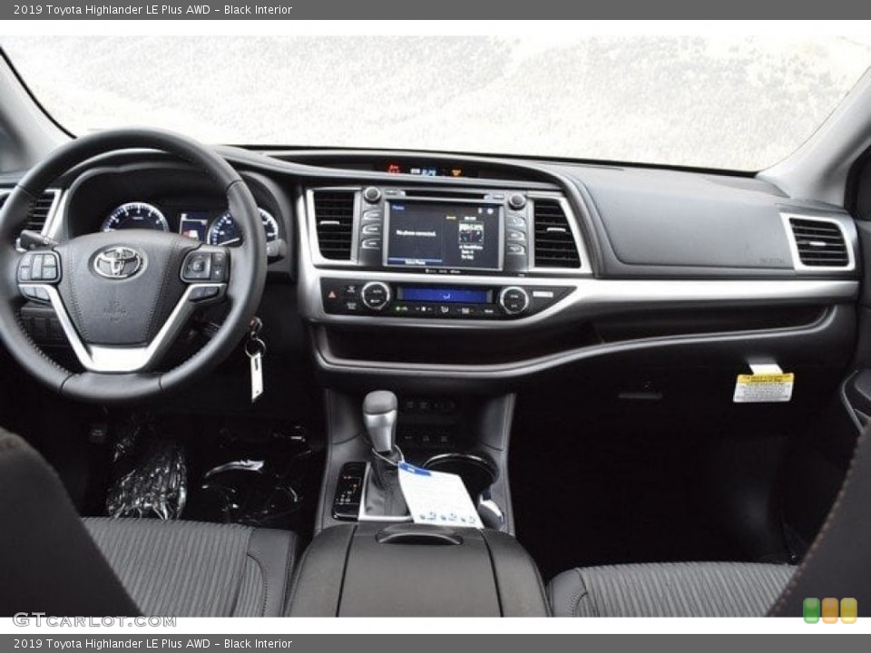 Black Interior Dashboard for the 2019 Toyota Highlander LE Plus AWD #130173711