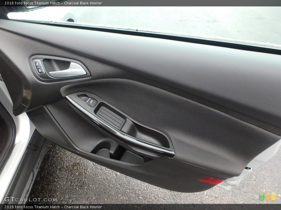 Charcoal Black Interior Door Panel for the 2018 Ford Focus Titanium Hatch #130175586
