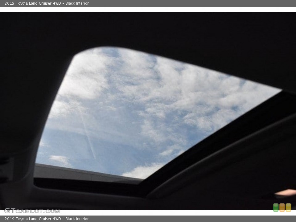 Black Interior Sunroof for the 2019 Toyota Land Cruiser 4WD #130180473