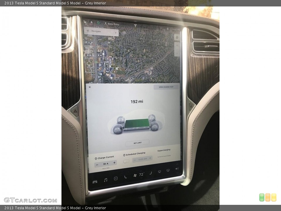 Grey Interior Controls for the 2013 Tesla Model S  #130200035