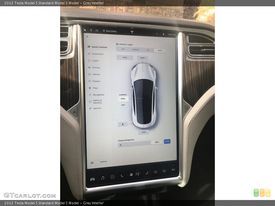 Grey Interior Controls for the 2013 Tesla Model S  #130200057