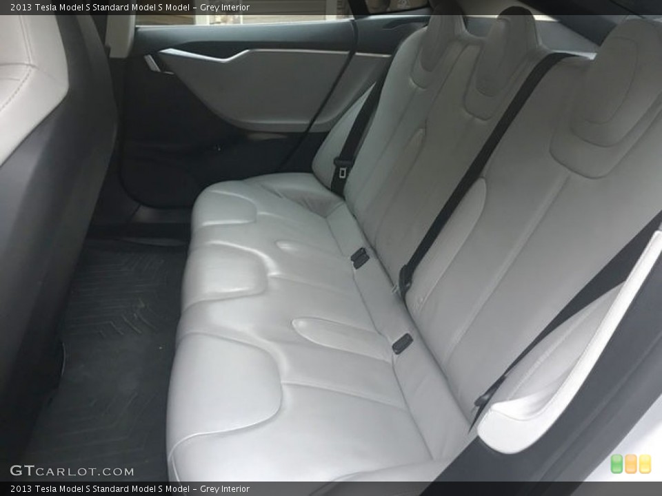 Grey Interior Rear Seat for the 2013 Tesla Model S  #130200096